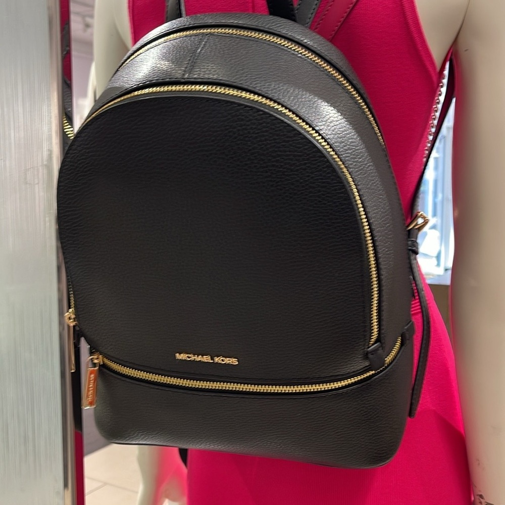 Michael Kors Rhea Medium Pebbled Leather Backpack
Black 
NWT - Picture 14 of 16
